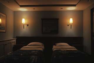 Мини-отель Restauracja Hotel Paradise Чаплинек Улучшенный двухместный номер с 2 отдельными кроватями-1